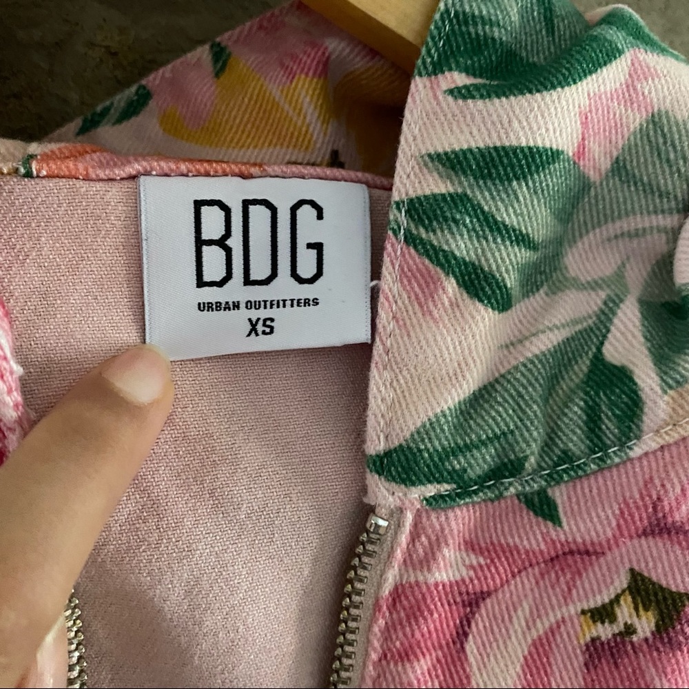 URBAN OUTFITTERS ~ Pink Floral Denim Hoodie Jacket - Picture 8 of 8